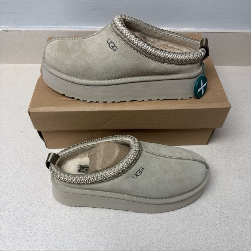 Women’s UGG TAZZ Platform Slippers (9)